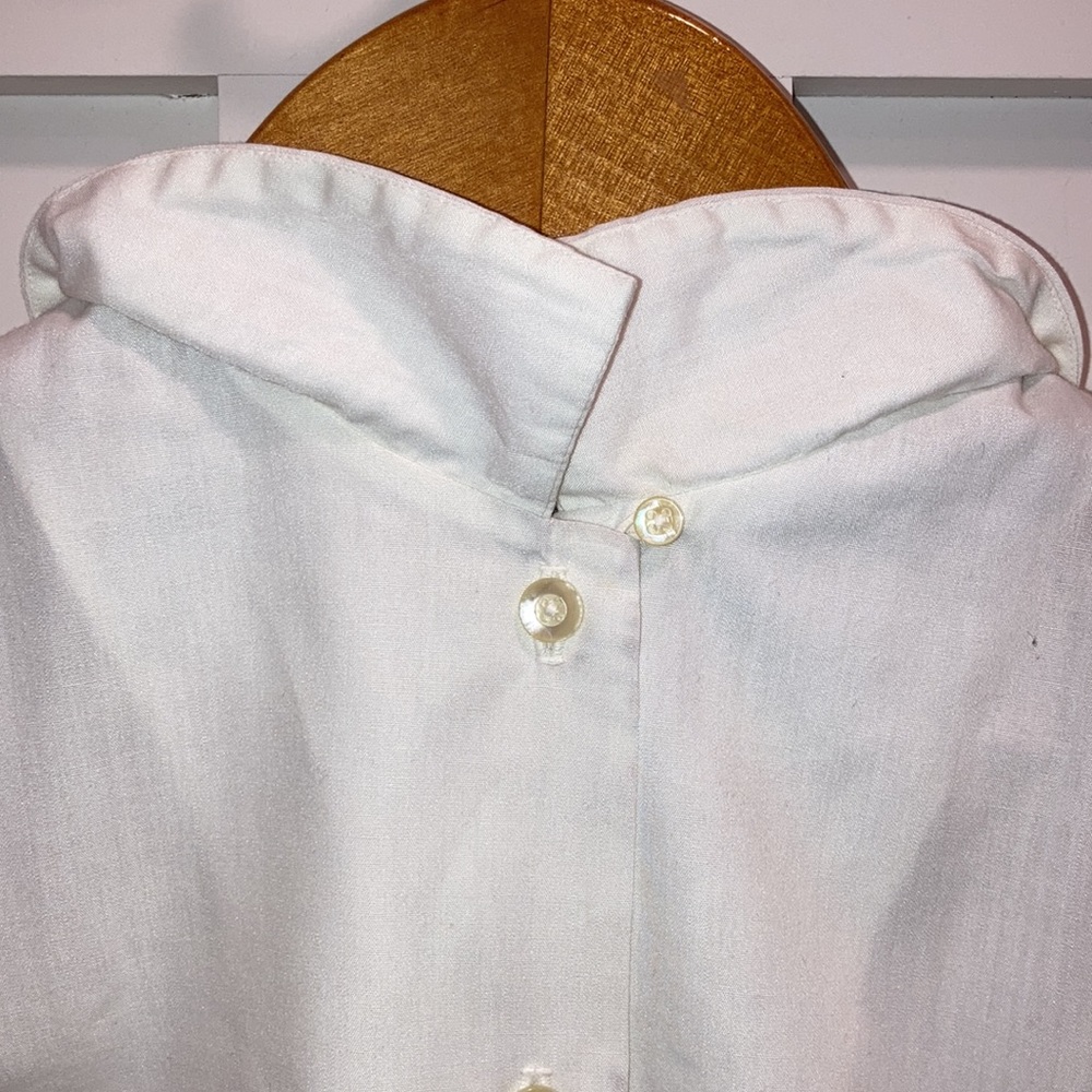 Vintage white blouse. The Villager. - Picture 6 of 7